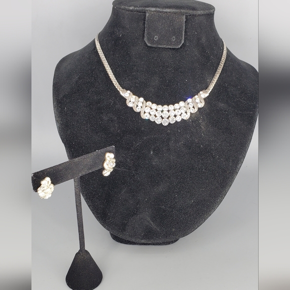 Rhinestone Silvertone Glamour Prom, Evening Necklace and Earrings Set - Picture 1 of 10